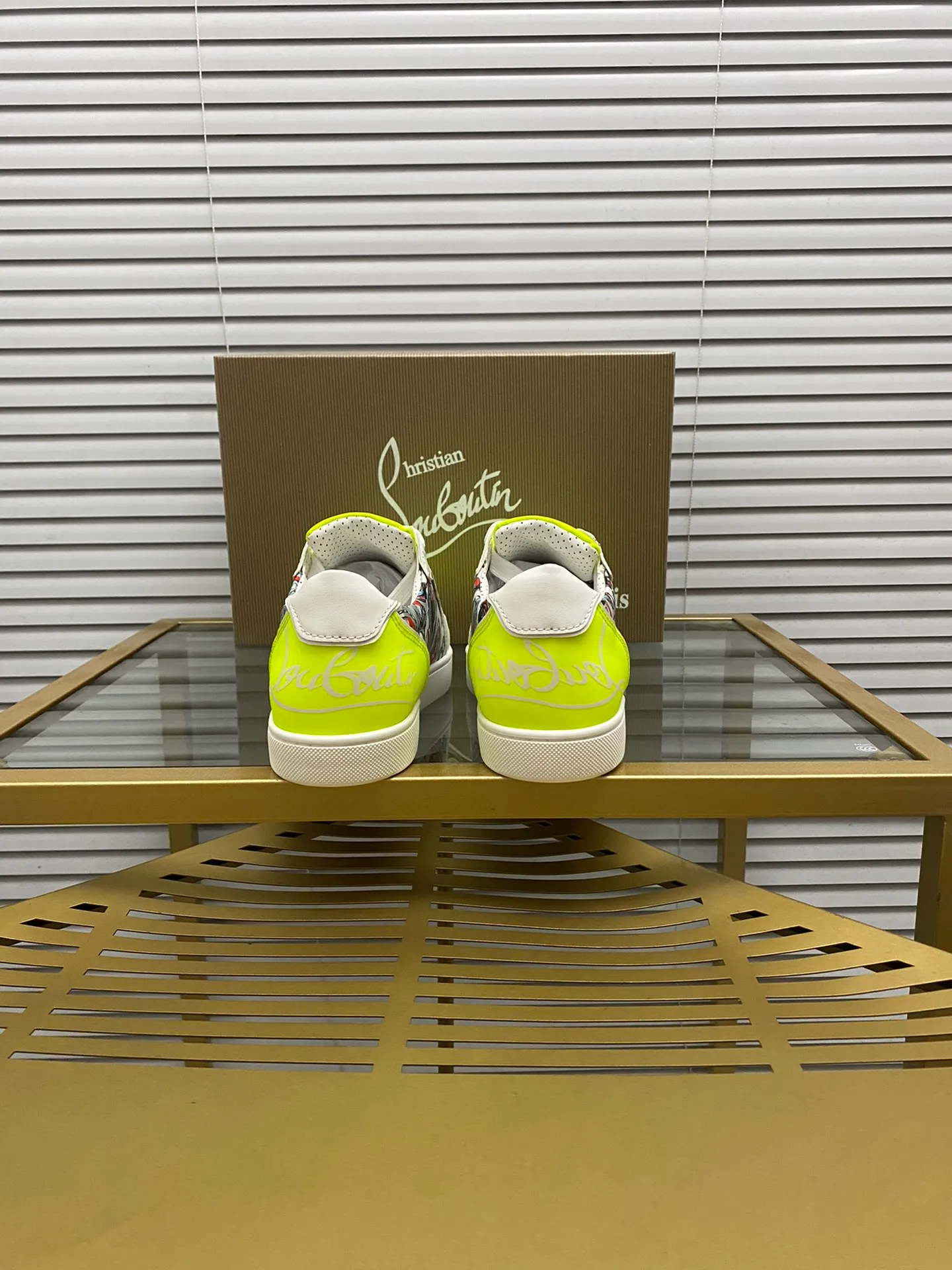 (Customized model) Ex-factory price is 500. christian louboutin (CL red sole shoes) counter series, casual sneakers for couples 📢 📢 📢 Exclusive hot style release 🎈🎈💪 Movable latex feet 👻 Finished outsole line [Proud] 😝Female 35-40# Male 38#-46, global supply😝 [Top version]: Original imported genuine leather upper, top original leather lining, original molded TPU outsole, original 1:1 detail processing, original shoe last,